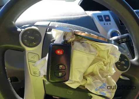 2012 Toyota Prius V Three z USA, uszkodzony, nr VIN JTDZN3EU5C3104072